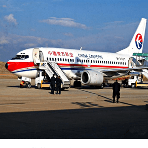 鞍山腾鳌机场货运航空快运业稳步发展的原因是什么？